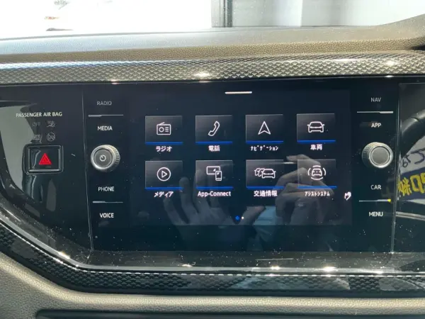 Volkswagen Polo TSI Active Basic with Genuine Display, B Camera, Collision Mitigation B, Steering Switch (Pure White) — photo 7