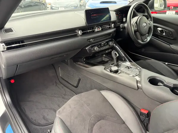 Toyota Supra 2.0 SZ-R 1-Owner Navi TV Backup Camera Seat Heater Pre-Crash Safety Lane Keep Blind Spot Monitor JBL (White Metallic) — photo 9