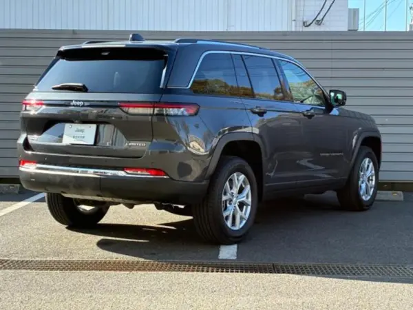 2025 Jeep Grand Cherokee — photo 2 | Tuminion Kenya