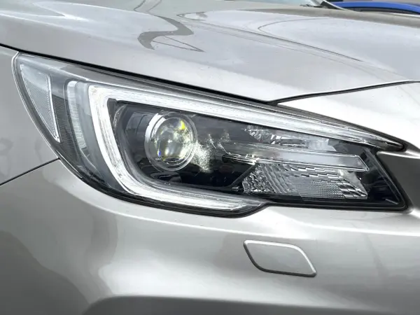 Subaru Legacy Outback 2.5 Limited 4WD with Factory Navigation, Front/Side/Rear Cameras, ETC, Dashcam, Power Tailgate, Factory 18-inch Alloy Wheels, Leather Seats, Power Seats, Seat Heaters, LED Headlights, Fog Lamps (Tungsten Metallic) — photo 8