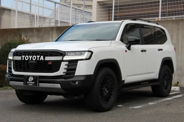 Toyota Land Cruiser 300 3.5 GR Sport 4WD — photo 9