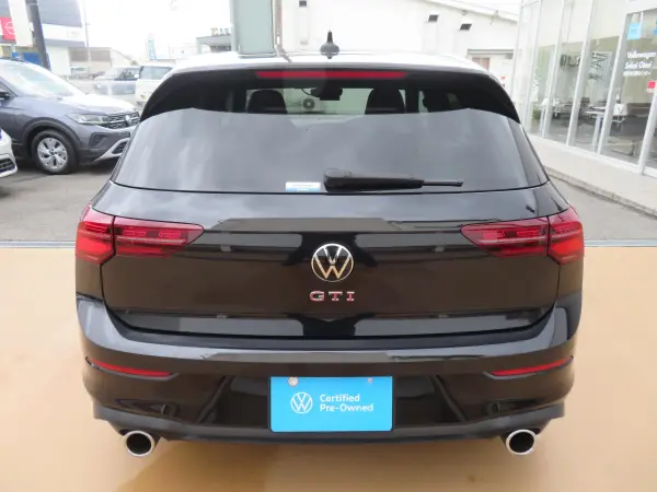 Volkswagen Golf GTI DCC R19AW TechnologyP DiscoverPro App-Connect IQLIGHT Dynamic Light Assist ACC Keyless FR Corner Sensor Dynamic Turn Indicator Lane Change Assist Rear Traffic Alert (Deep Black Pearl Effect) — photo 8