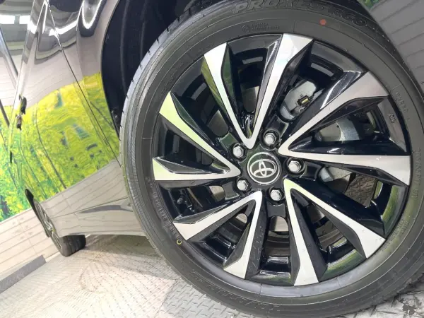 Toyota Noah 1.8 Hybrid S-Z — photo 9