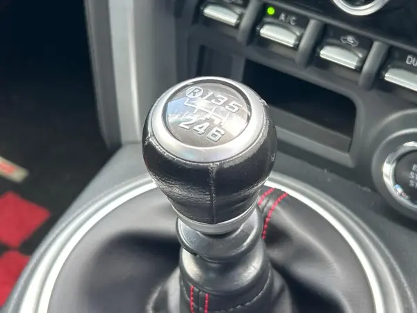 2017 Subaru Brz — photo 3 | Tuminion Kenya