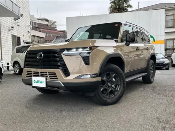 Lexus GX550 Over Trail Plus 4WD Leather Seats (Beige) — photo 8