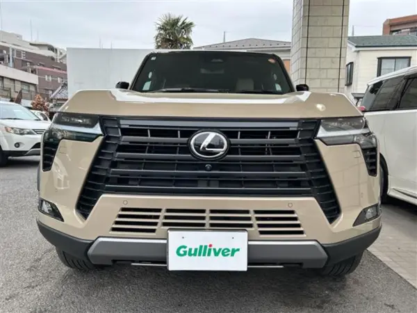 Lexus GX550 Over Trail Plus 4WD Leather Seats (Beige) — photo 9