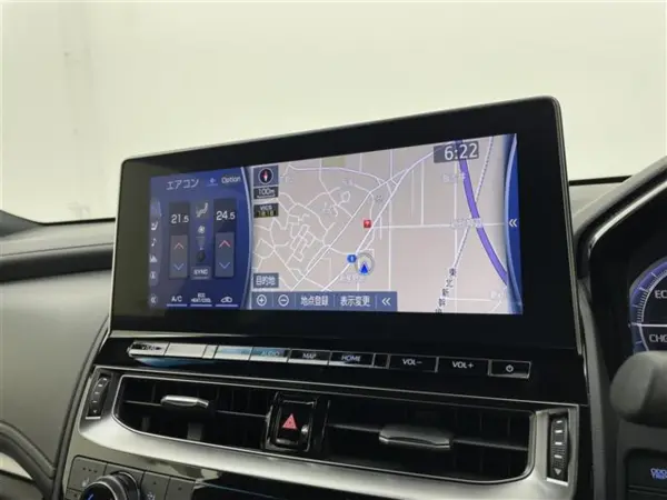 2022 Toyota Crown — photo 3