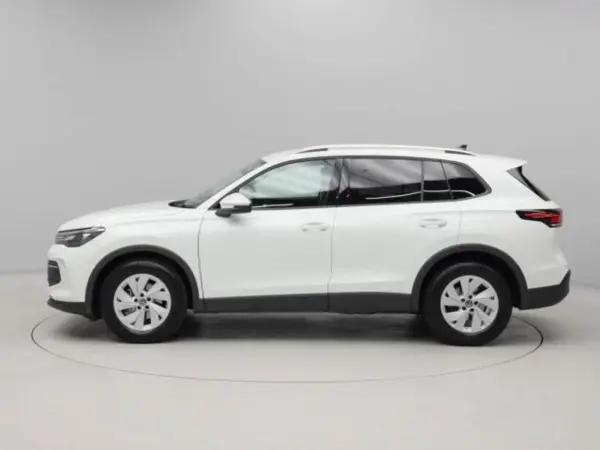 Volkswagen Tiguan eTSI Active Certified Used Car Mild Hybrid Around View Camera Travel Assist LED Headlights Head-Up Display Digital Meter Power Tailgate Genuine Navigation Seat Heater (White) — photo 7