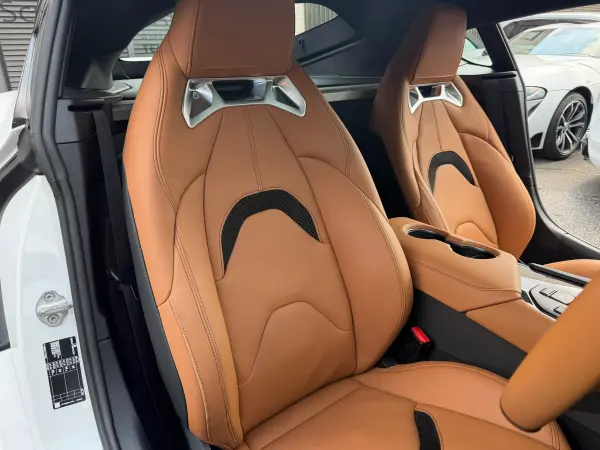 Toyota Supra 3.0 RZ Genuine Leather Tan Leather Seats JBL Sound Head-Up Display Carbon Interior Panel 19-inch Alloy Wheels (White Pearl) — photo 9