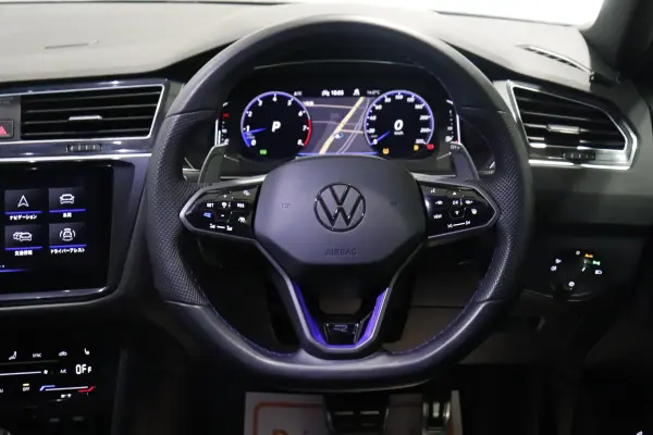 Volkswagen Tiguan R 4Motion 4WD IQ Light Certified Used Car Warranty Backup Camera Obstacle Sensor ETC ACC Seat Heater Power Seat (Deep Black Pearl Effect) — photo 8