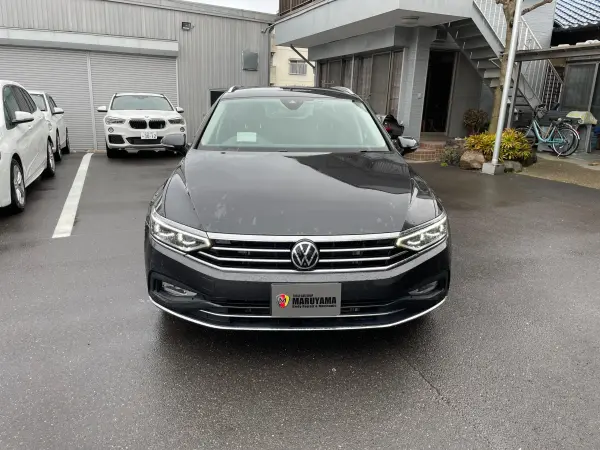 2021 Volkswagen Passat — photo 2