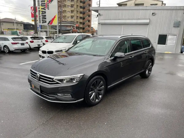 2021 Volkswagen Passat — photo 3