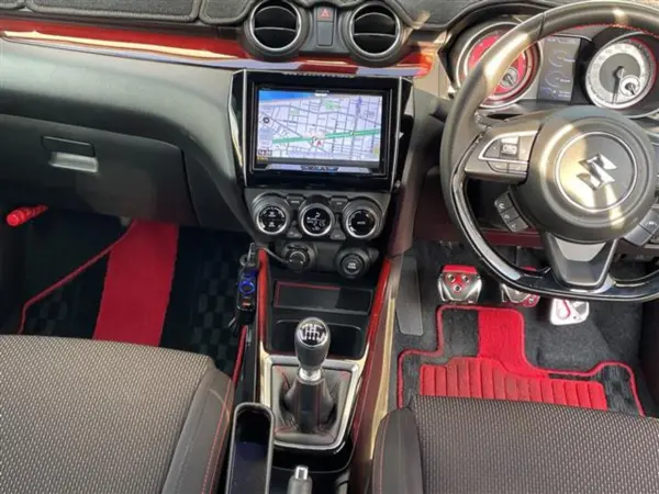 2020 Suzuki Swift — photo 2 | Tuminion Kenya