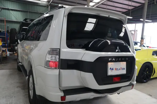 2019 Mitsubishi Pajero — photo 2