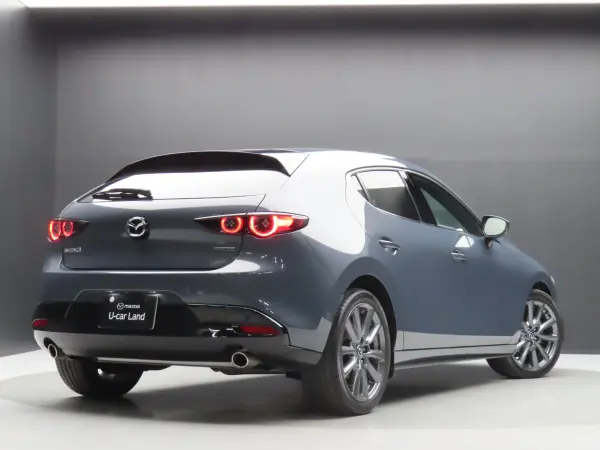 2020 Mazda 3 Fastback — photo 2