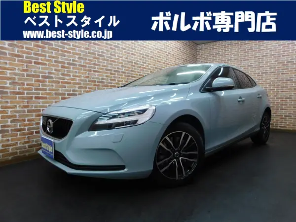 Volvo V40 T2 Navi Edition 100 Special Limited Car One Owner IntelliSafe Ten Navigation Back Camera DSRC Auto LED Drive Recorder Aisin 6-Speed Auto Rear Park Tronic Rear Film Tint Non-Smoking Maintenance Records 2018 Model (Amazon Blue) — 2018, 21,000km, for sale in Kenya