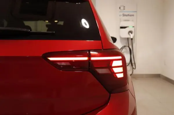 2023 Volkswagen Polo — photo 3