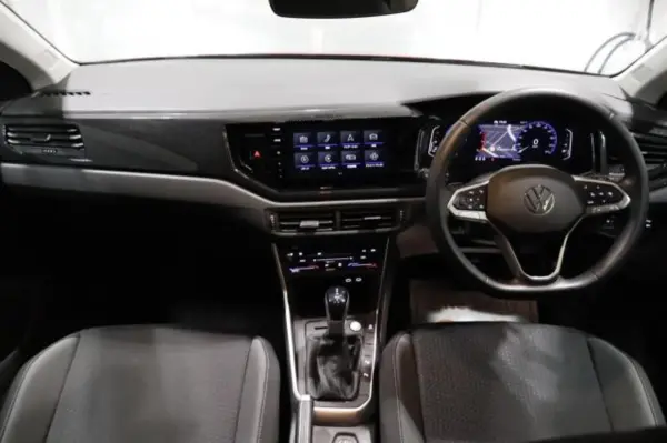 Volkswagen Polo TSI Active — photo 7