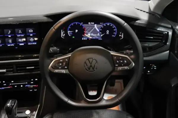 Volkswagen Polo TSI Active — photo 9