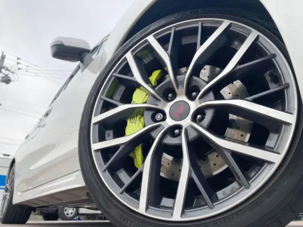 Subaru WRX STI 2.0 Type S 4WD Final F Model STI Muffler STI Tower Bar Brembo Calipers Genuine SD Navi Backup Camera Non-Smoking Car Genuine 19-inch Alloy Wheels Power Seats LED Headlights Built-in ETC Seat Heaters (Crystal White Pearl) — photo 7