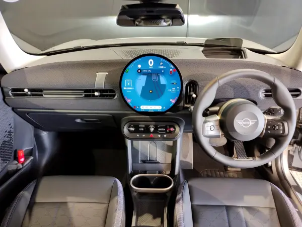 2025 Mini Cooper — photo 2