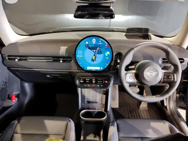 2025 Mini Cooper — photo 2