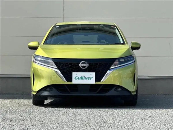 Nissan Note 1.2 X with Genuine Navigation (AM/FM/BT/Full-Seg)/Around View Monitor/Digital Inner Mirror/Front Drive Recorder/ETC 2.0/ProPilot/Front & Rear Corner Sensors/Push Start/Genuine Floor Mats/LED Headlights/HDMI Connection (Olive Green Titanium Metallic) — photo 8