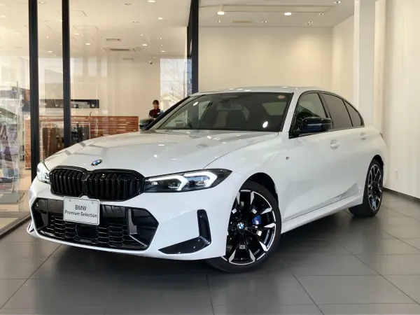 BMW 3 Series 318i M Sport Special Edition 50th Anniversary Limited Demo Rental 19-inch Aluminum Wheels M Sport Brakes Seat Heater Around View Monitor Head-Up Display Active Cruise Control (Alpine White)