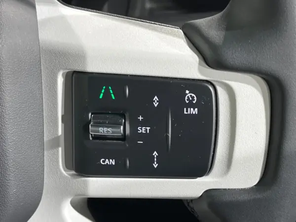 Land Rover Defender 110 X Dynamic SE D350 Certified Used Car Air Suspension Pack Adaptive Cruise Control Lane Keep Assist Blind Spot Assist Genuine 20-inch Alloy Ambient Light MERIDIAN Roof Rails (Santorini Black (Metallic)) — photo 7