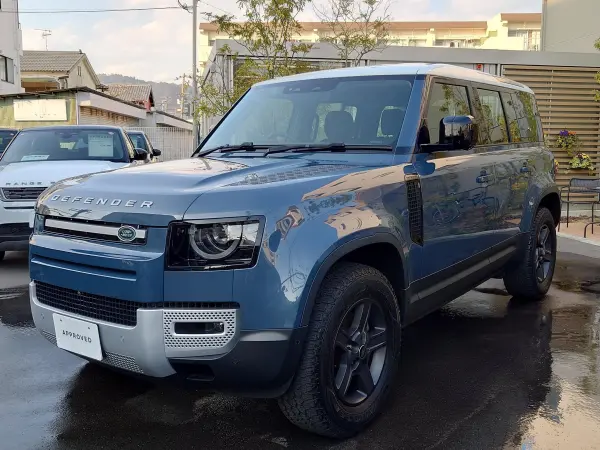 2021 Landrover Defender — photo 3