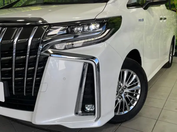 Toyota Alphard Hybrid 2.5 SR E-Four 4WD Twin Sunroof Power Sliding Doors Rear Seat Monitor Genuine 9-inch Navi Backup Camera Safety Sense Radar Cruise Non-Smoking Power Tailgate Leather Seats Dashcam Smart Key ETC — photo 9