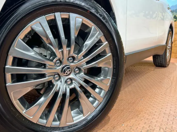 Toyota Harrier 2.5 Hybrid Z — photo 9