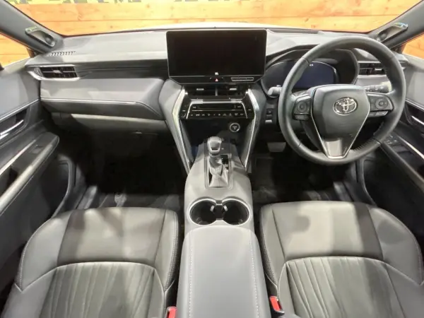 2024 Toyota Harrier — photo 2