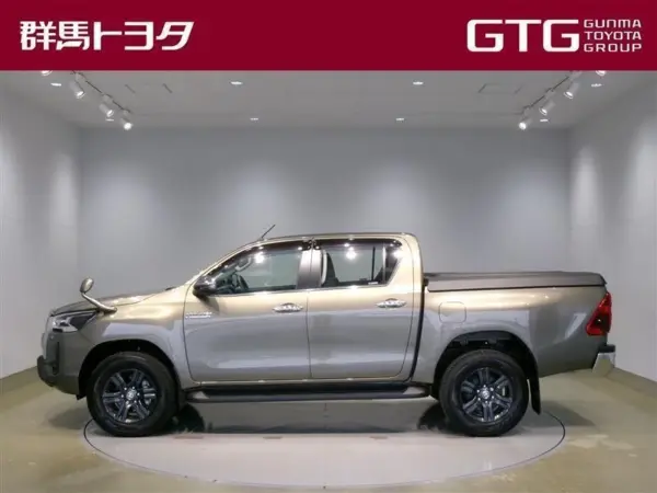 2024 Toyota Hilux — photo 2