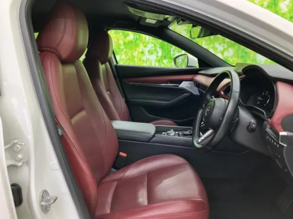 2023 Mazda 3 Fastback — photo 7 | Tuminion Kenya