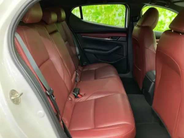 2023 Mazda 3 Fastback — photo 8 | Tuminion Kenya