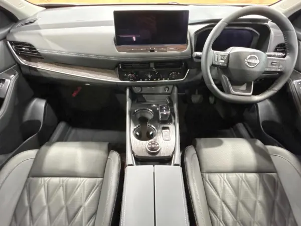 2026 Nissan Xtrail — photo 2