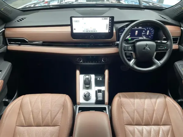 2024 Mitsubishi Outlander — photo 2 | Tuminion Kenya