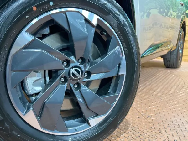 Nissan X-Trail 1.5 G e-4ORCE 4WD Registered Unused Vehicle — photo 9