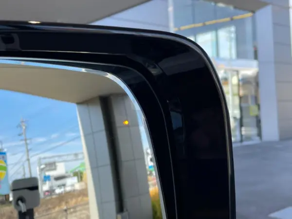 Land Rover Defender 110 X Dynamic HSE 3.0L D300 Diesel Turbo 4WD Certified Used Car Air Suspension Sunroof Meridian Surround Apple CarPlay/Android Auto Ambient Lighting Genuine 20-inch AW Seat Heater & Cooler Power Steering Column (Fuji White (Solid)) — photo 9