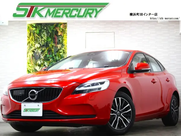 Volvo V40 T2 Kinetic Passion Red 1 Owner Winter Tires Included Aftermarket AW (Summer Tires Included Genuine AW Included) Genuine Display Audio Bluetooth USB CD/DVD Playback MSV ACC Lane Keep Assist BLIS Brake Assist Spare Key Included (Passion Red) — thumbnail 1
