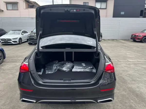 Mercedes-Benz E-Class E350 e Sport Edition Star MP202502 Leather Exclusive Package Air Balance Package Advanced Package Burmester 4D Surround Sound System Panoramic Sliding Roof New Car Warranty Transfer (Graphite Gray) — photo 7