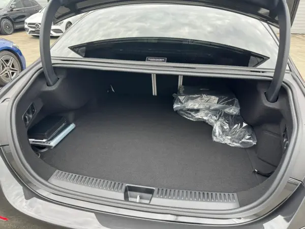 Mercedes-Benz E-Class E350 e Sport Edition Star MP202502 Leather Exclusive Package Air Balance Package Advanced Package Burmester 4D Surround Sound System Panoramic Sliding Roof New Car Warranty Transfer (Graphite Gray) — photo 8