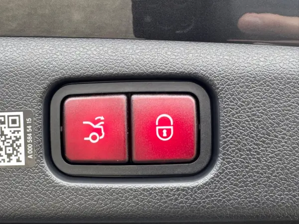 Mercedes-Benz E-Class E350 e Sport Edition Star MP202502 Leather Exclusive Package Air Balance Package Advanced Package Burmester 4D Surround Sound System Panoramic Sliding Roof New Car Warranty Transfer (Graphite Gray) — photo 9