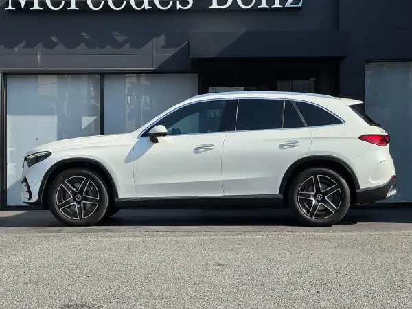 2023 Mercedes-benz Glc — photo 2