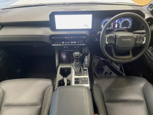 2025 Land Cruiser 250 — photo 2