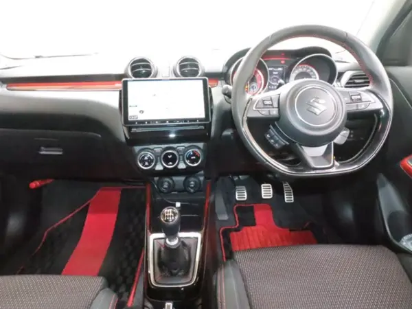 2023 Suzuki Swift — photo 3