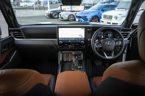 2025 Lexus Gx — photo 3