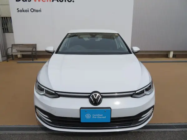 Volkswagen Golf eTSI Style Platinum Edition DiscoverPro App-Connect (Apple CarPlay Android Auto) Dynamic Cornering Light Dynamic Light Assist IQ.LIGHT Lane Change Assist R Traffic Alert R Camera (Pure White) — photo 7