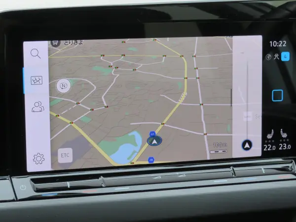 Volkswagen Golf eTSI Style Platinum Edition DiscoverPro App-Connect (Apple CarPlay Android Auto) Dynamic Cornering Light Dynamic Light Assist IQ.LIGHT Lane Change Assist R Traffic Alert R Camera (Pure White) — photo 9